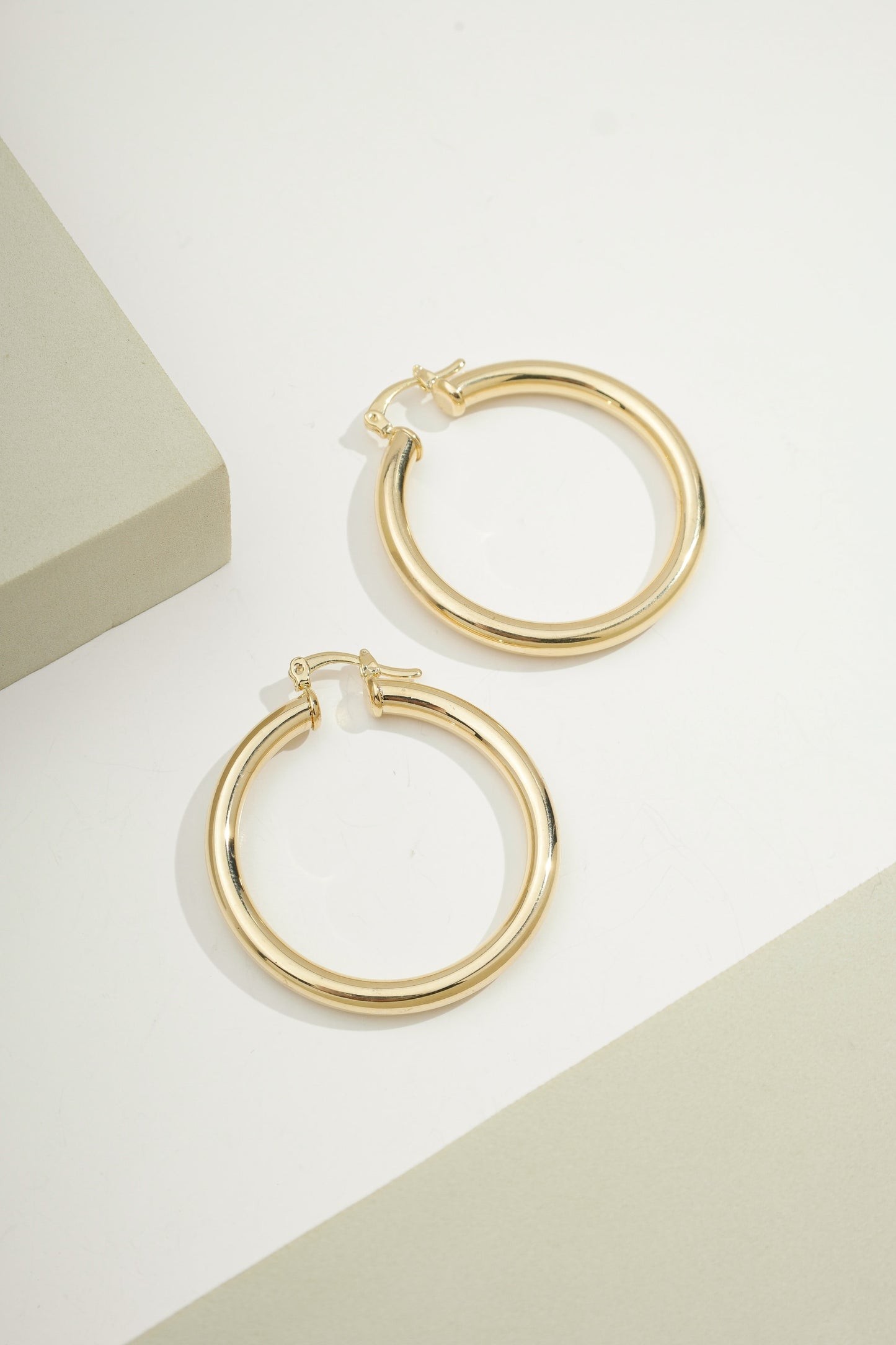 Chic Hoops Gold