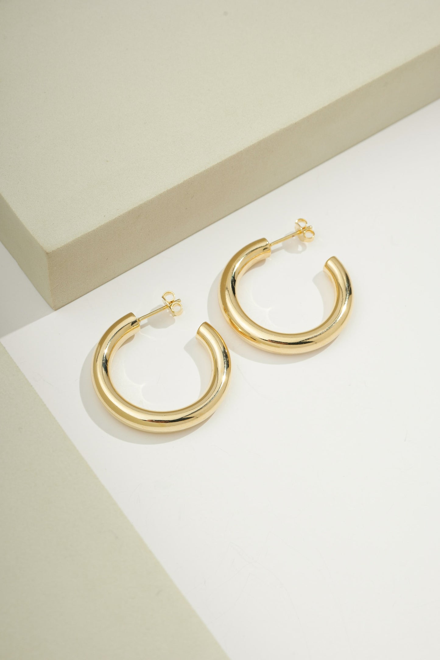 Essential Sleek Hoops Gold