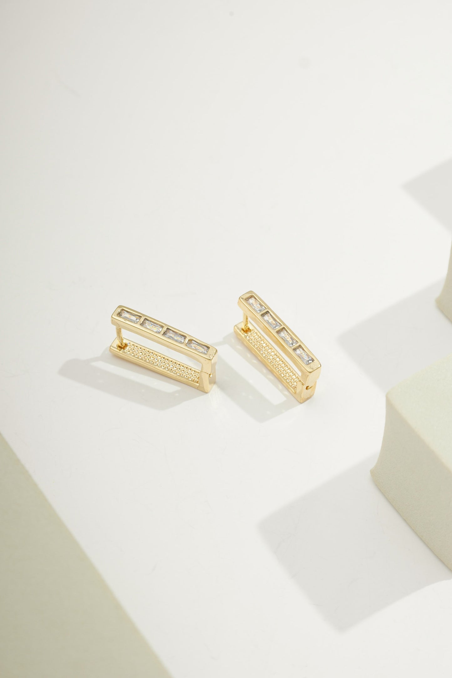 Luminous Line Mini Hoops Gold