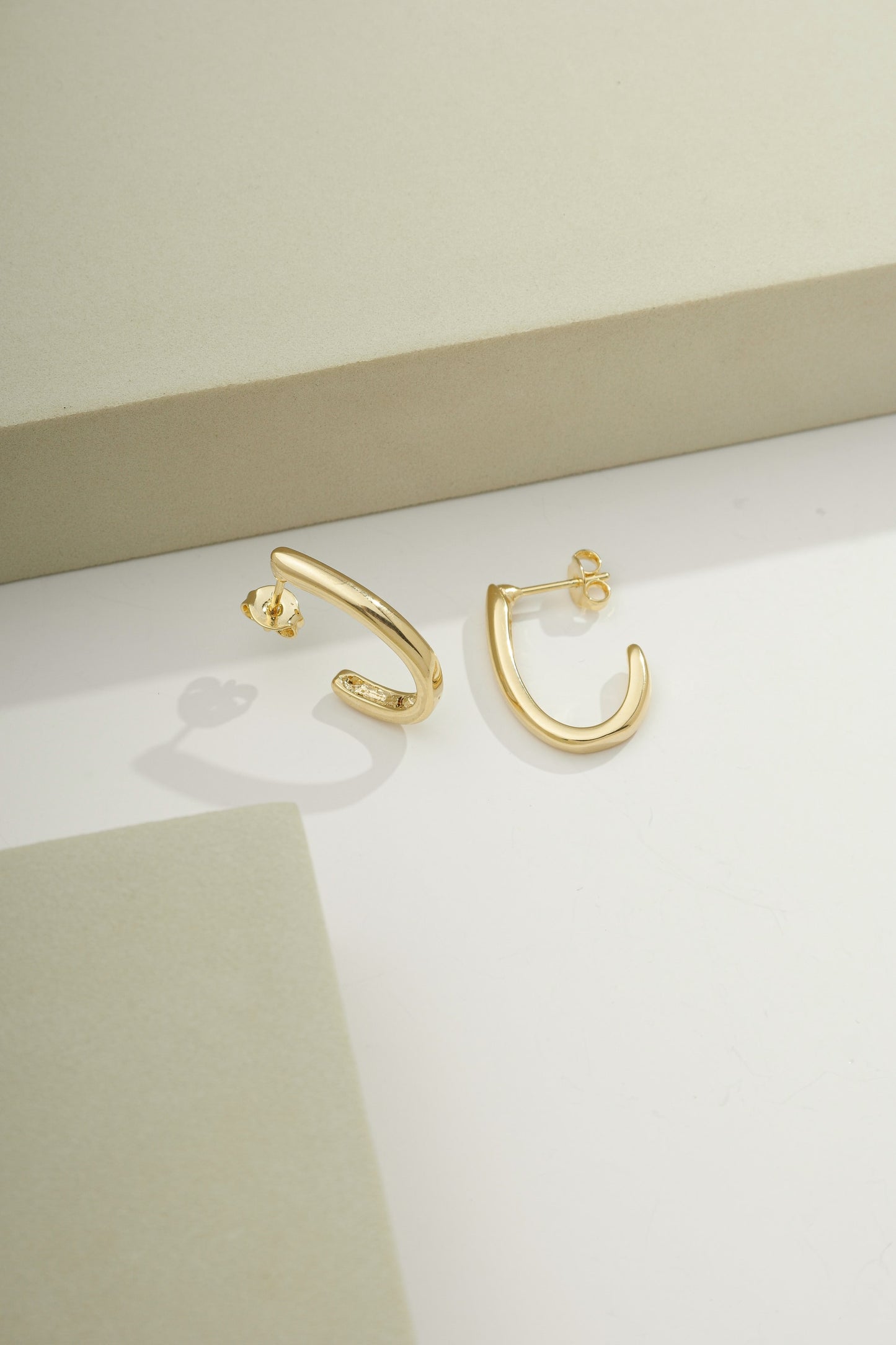 Sleek J Mini Hoop Gold