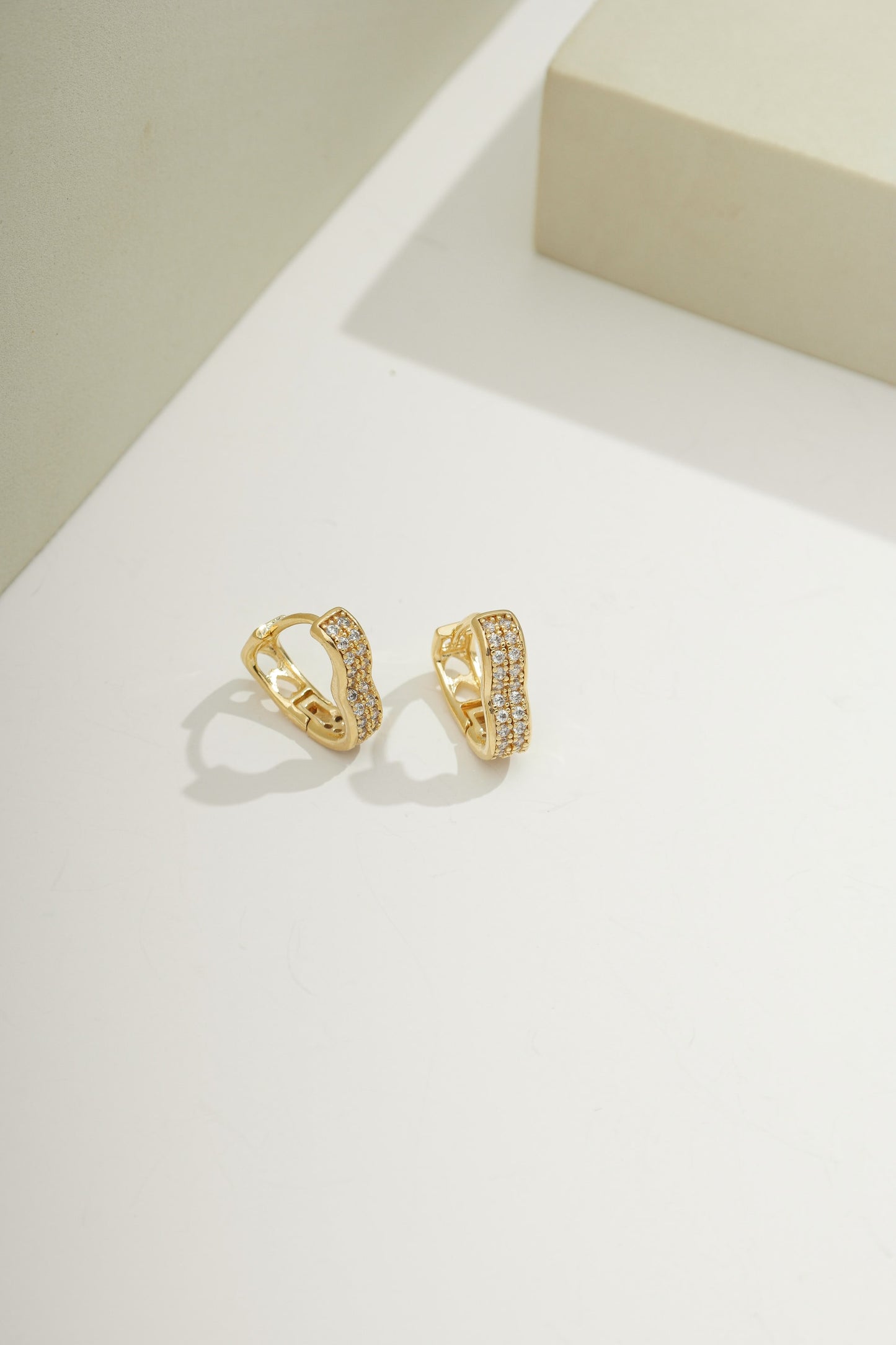 Heartbeat Huggies Gold