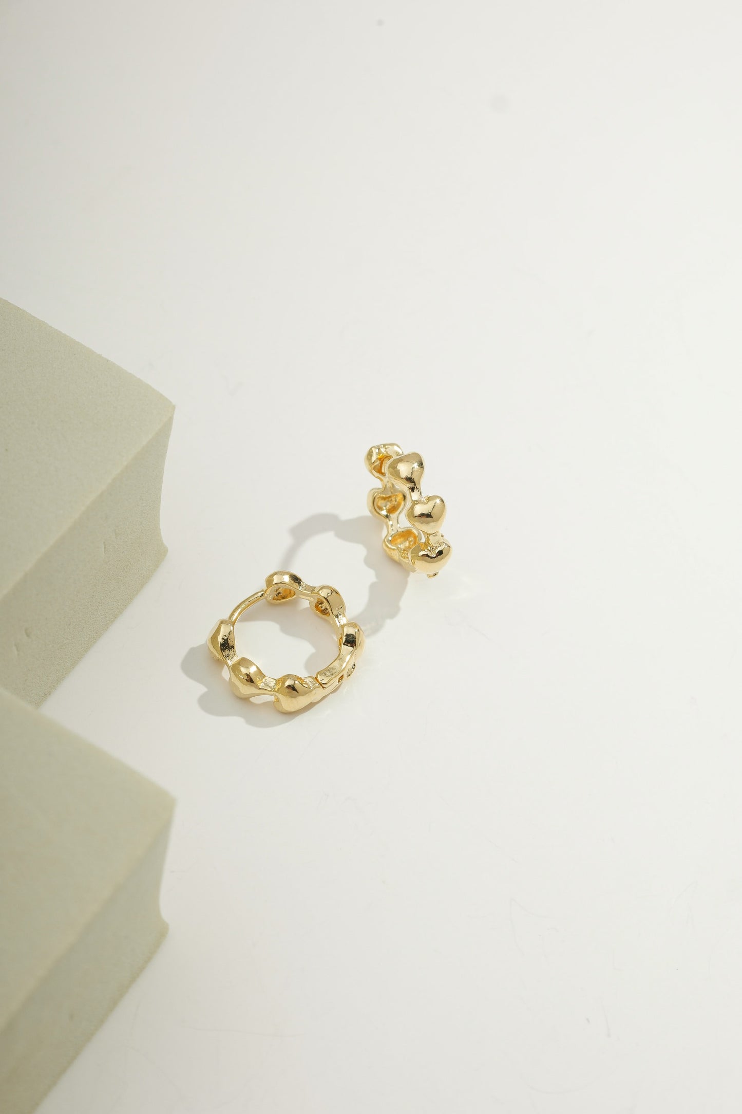 Heart Link Huggies Gold