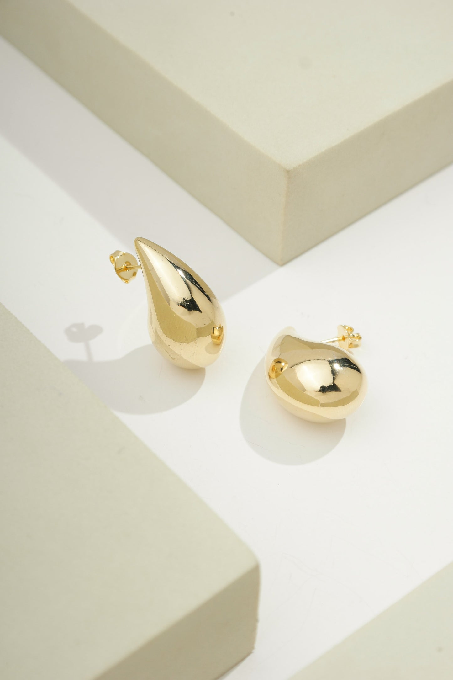Teardrop Earrings Gold