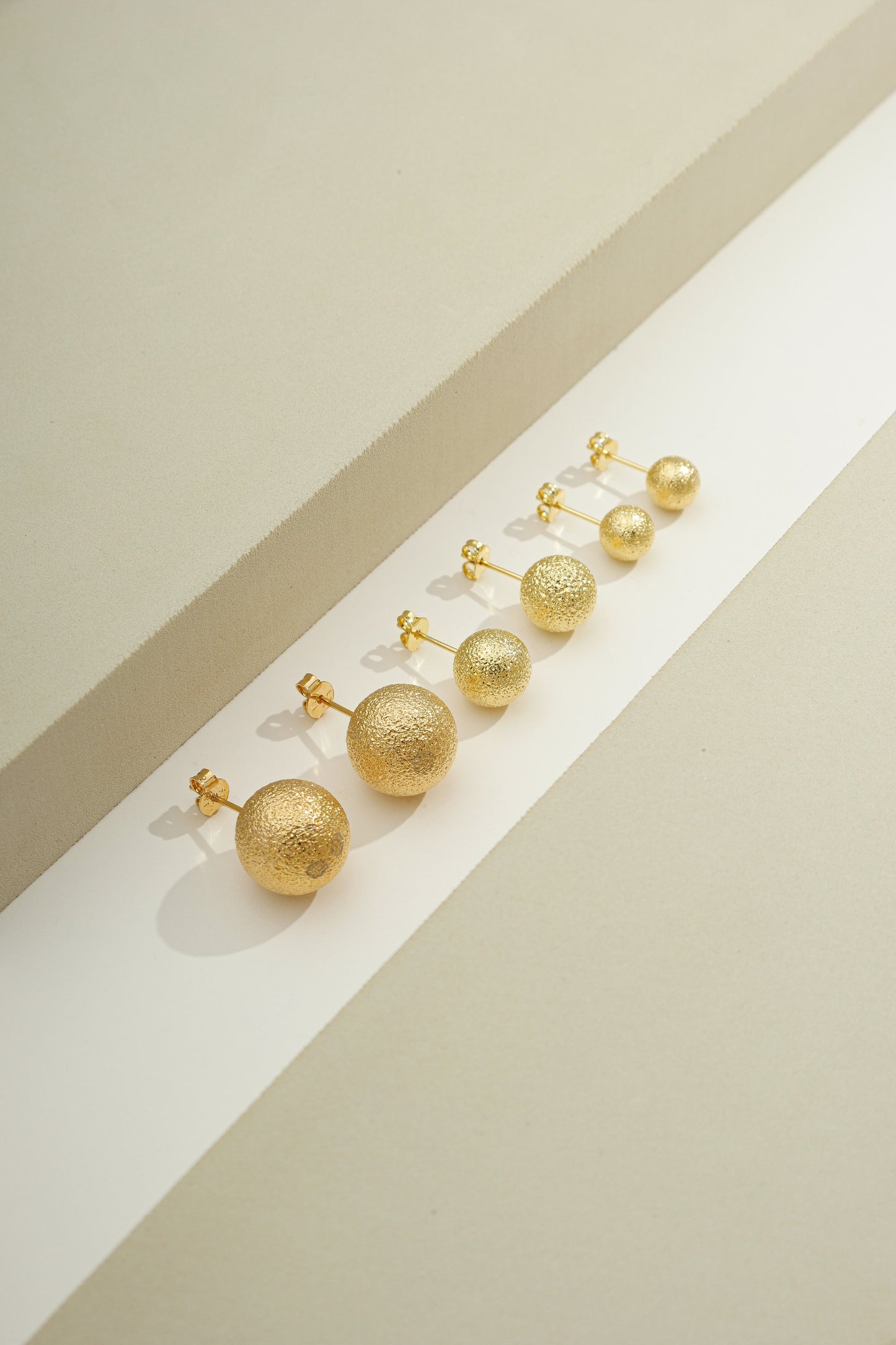 Matte Gold Ball Stud Set
