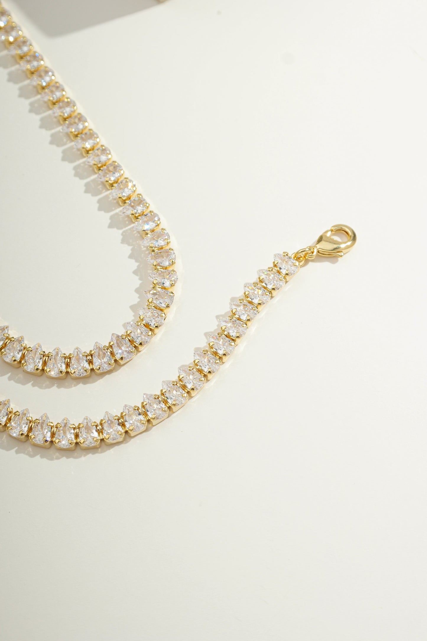 Classic Luminous Teardrop Tennis Bracelet Gold