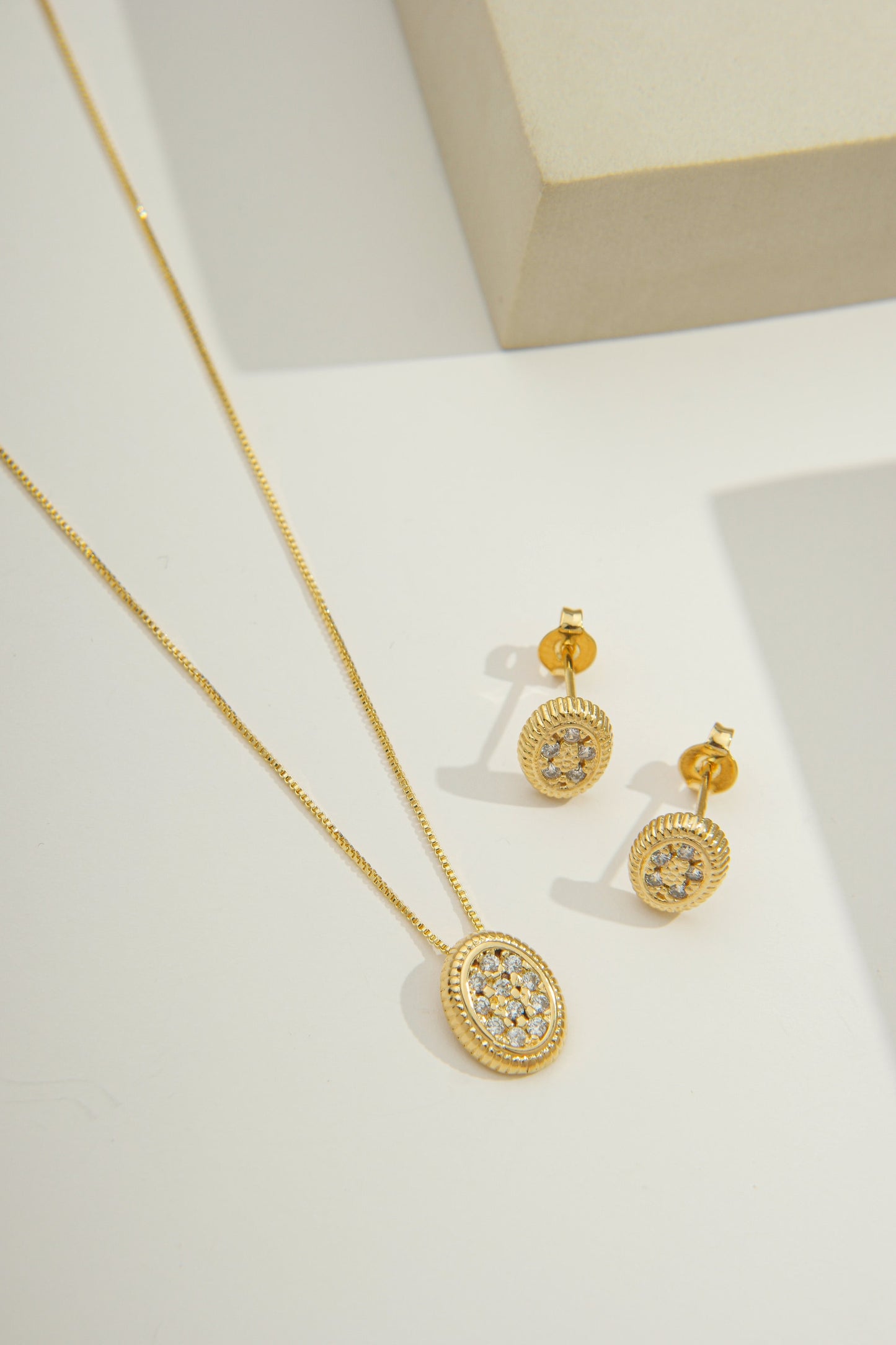 Oval Zirconia Jewelry Set Gold