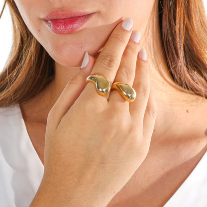 Wave Embrace Adjustable Ring Gold