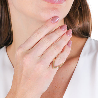Adjustable V-Shaped Ring with Zirconia Gold