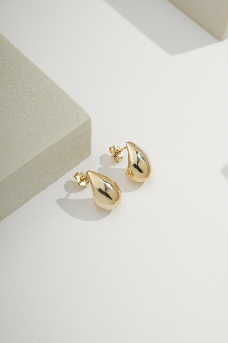 Mini Classic Teardrop Earring Gold