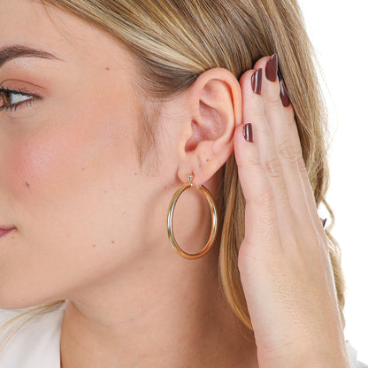 Dainty Chic Hoops Gold