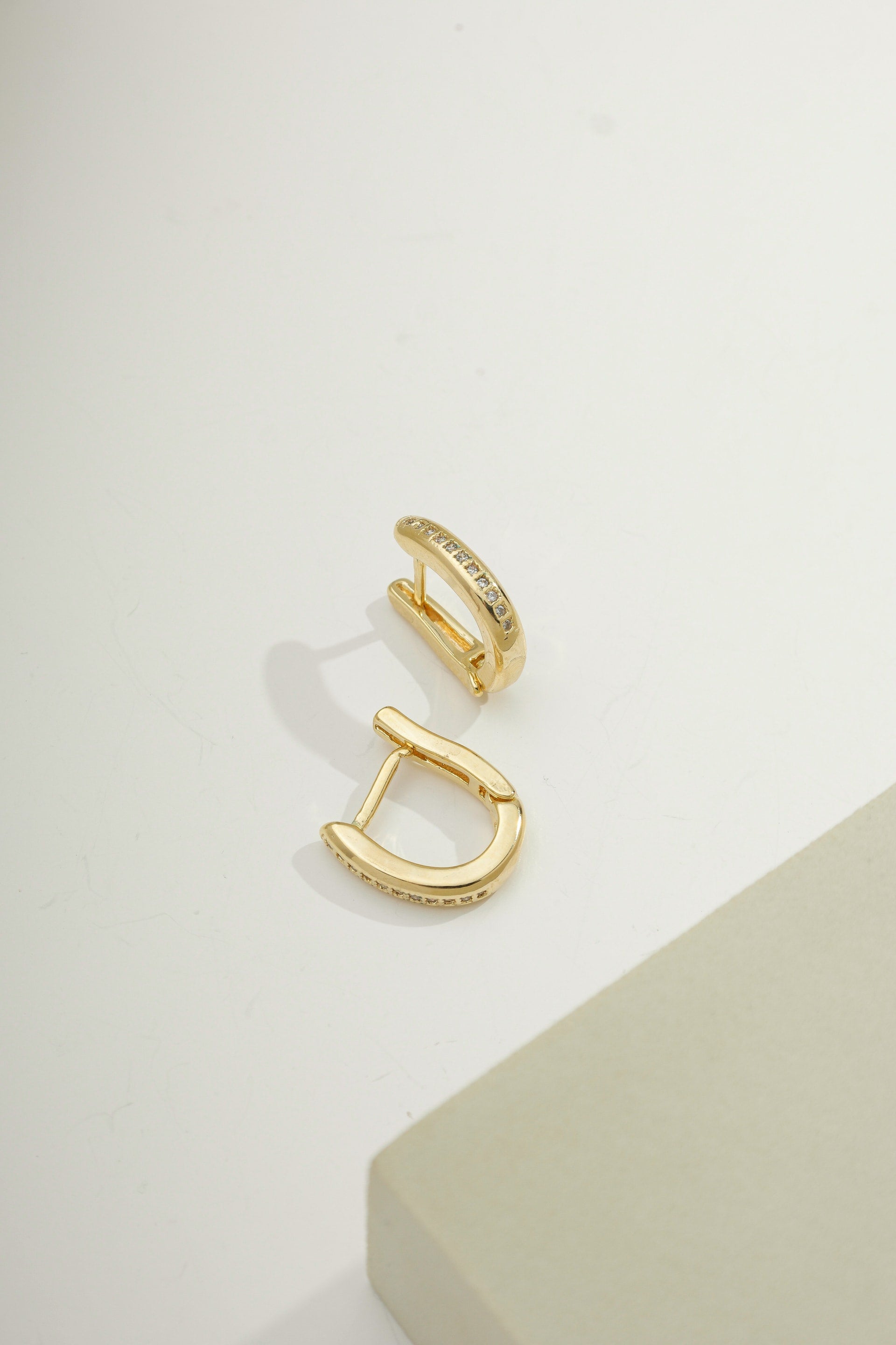 Evolet Huggies Gold