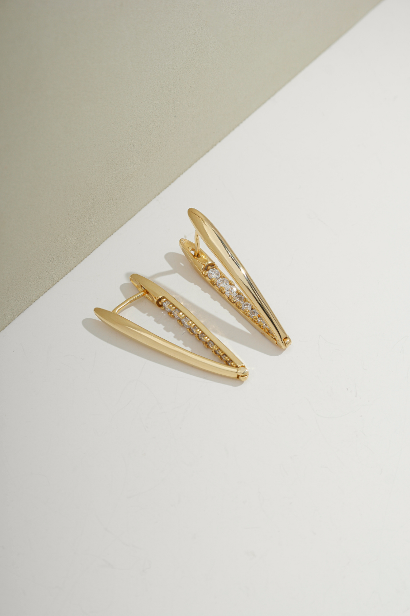 Elongated V Hoops Gold