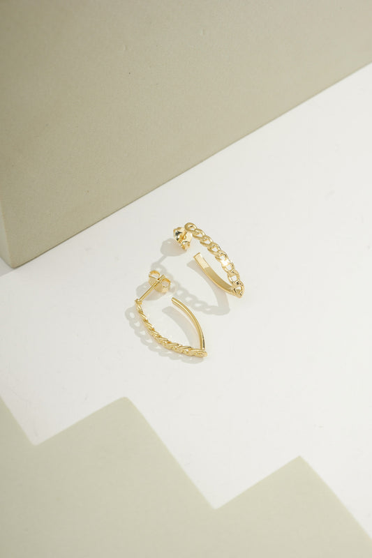Modern V Link Hoops Gold