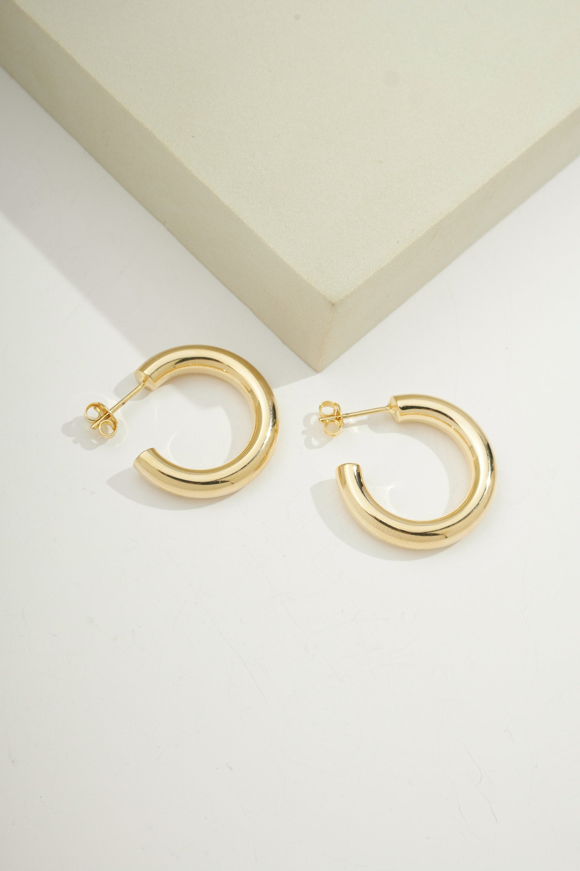Small Sleek Hoops Gold