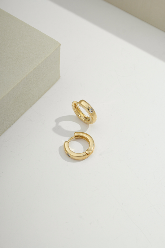 Mini Sol Huggie Gold