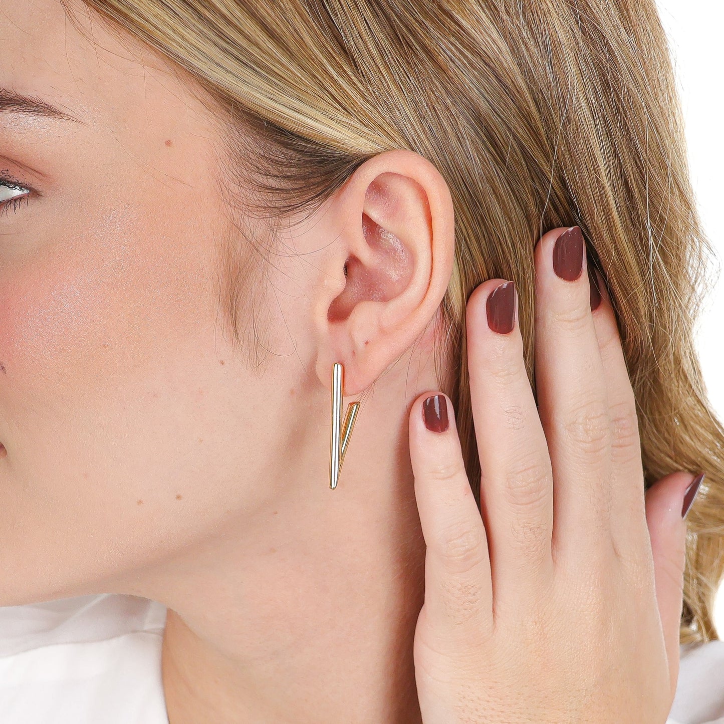 Statement V Stud Gold