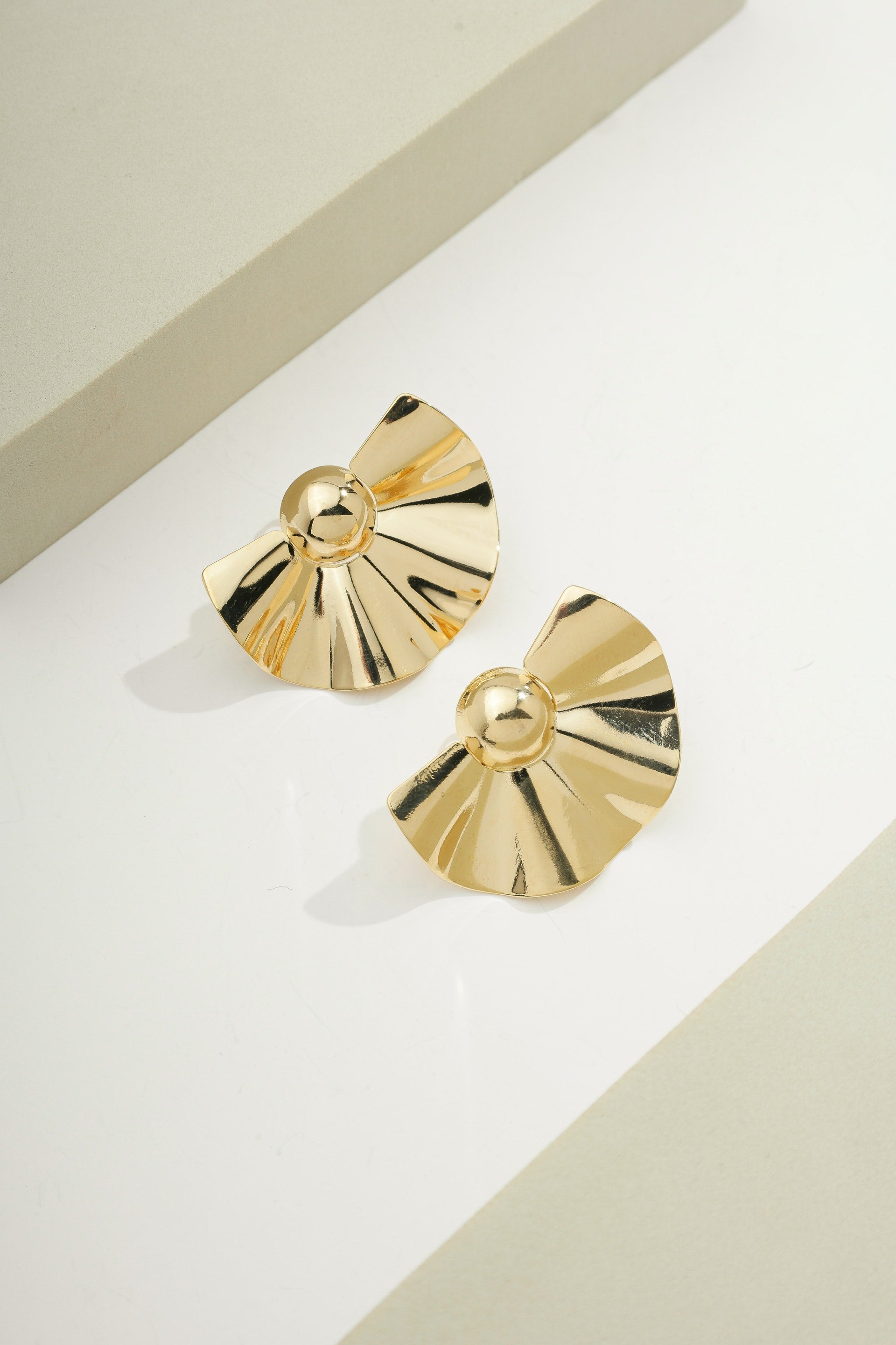 Sunburst Earrings Gold
