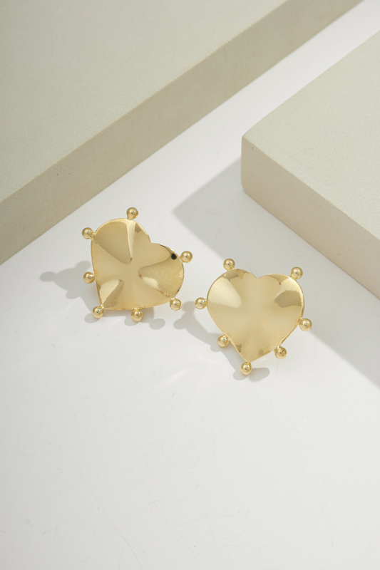 Kissed Heart Studs Gold