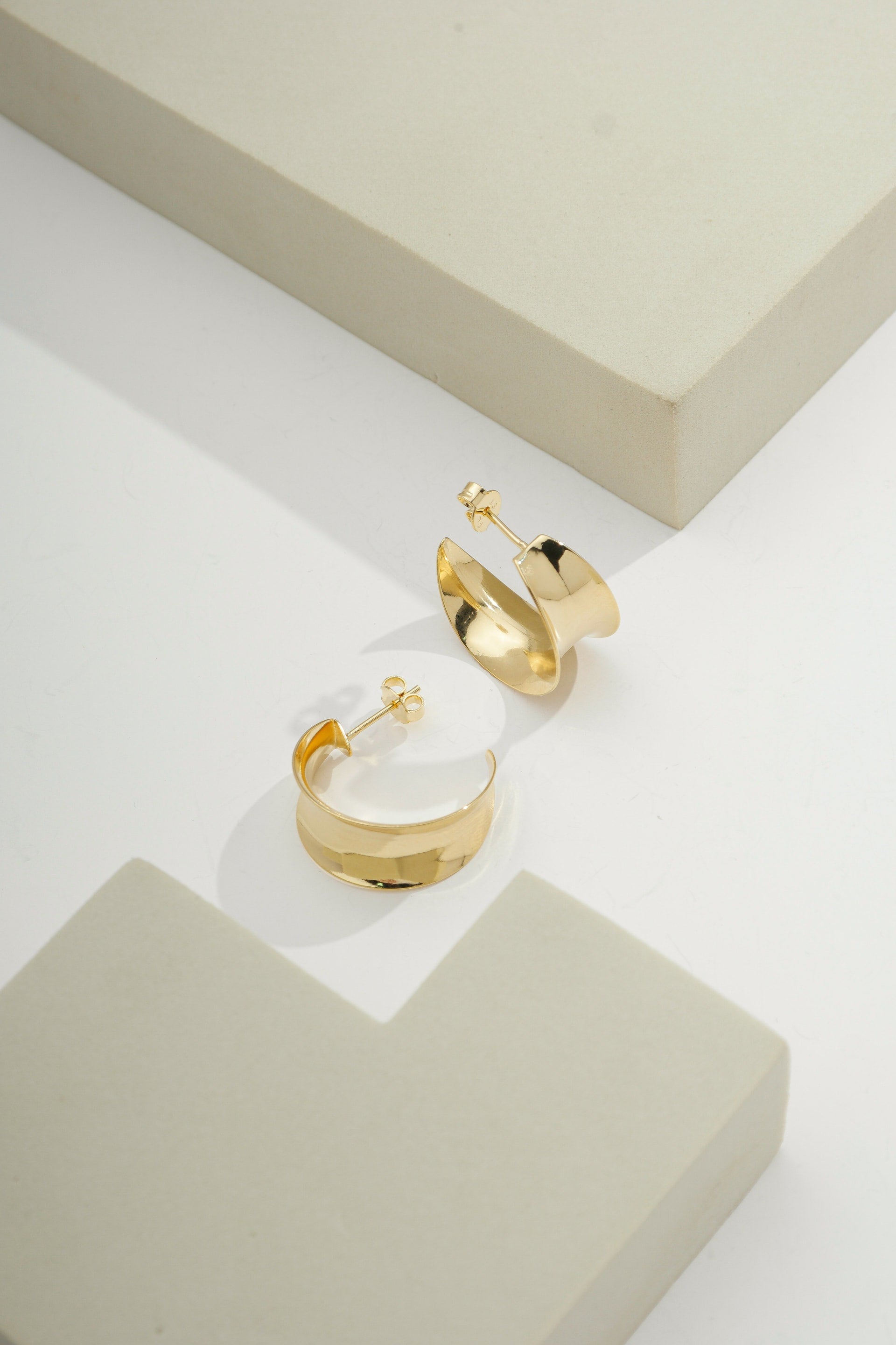 Modern Hoops Gold