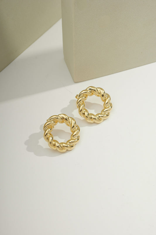 Twisted Ring Earring Gold