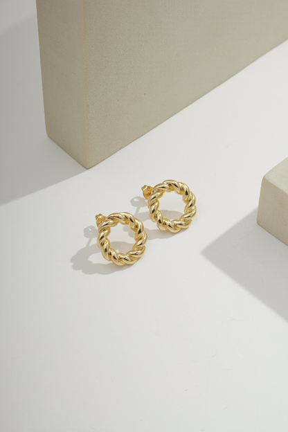Small Twisted Ring Earring Gold