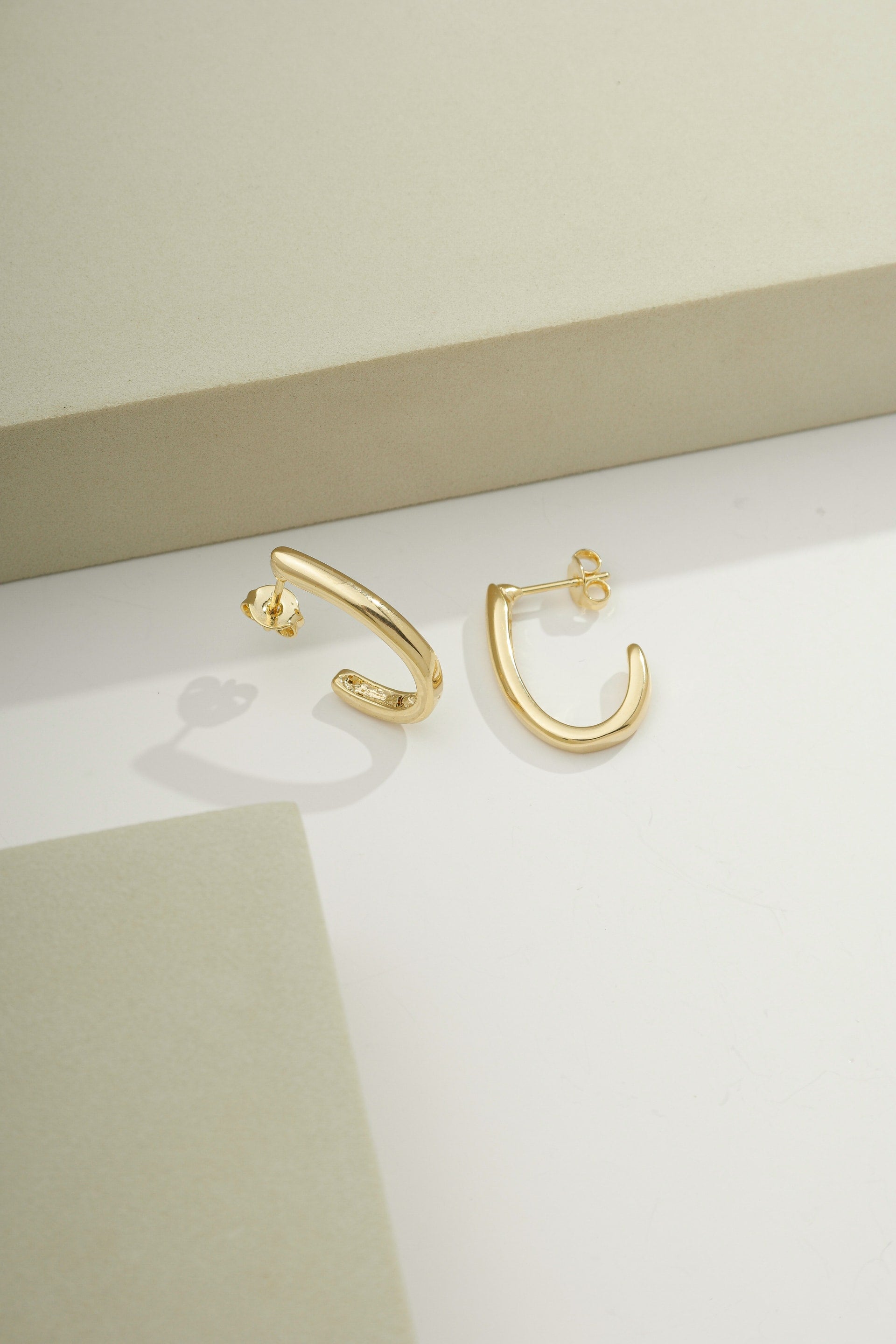 Sleek J Mini Hoop Gold