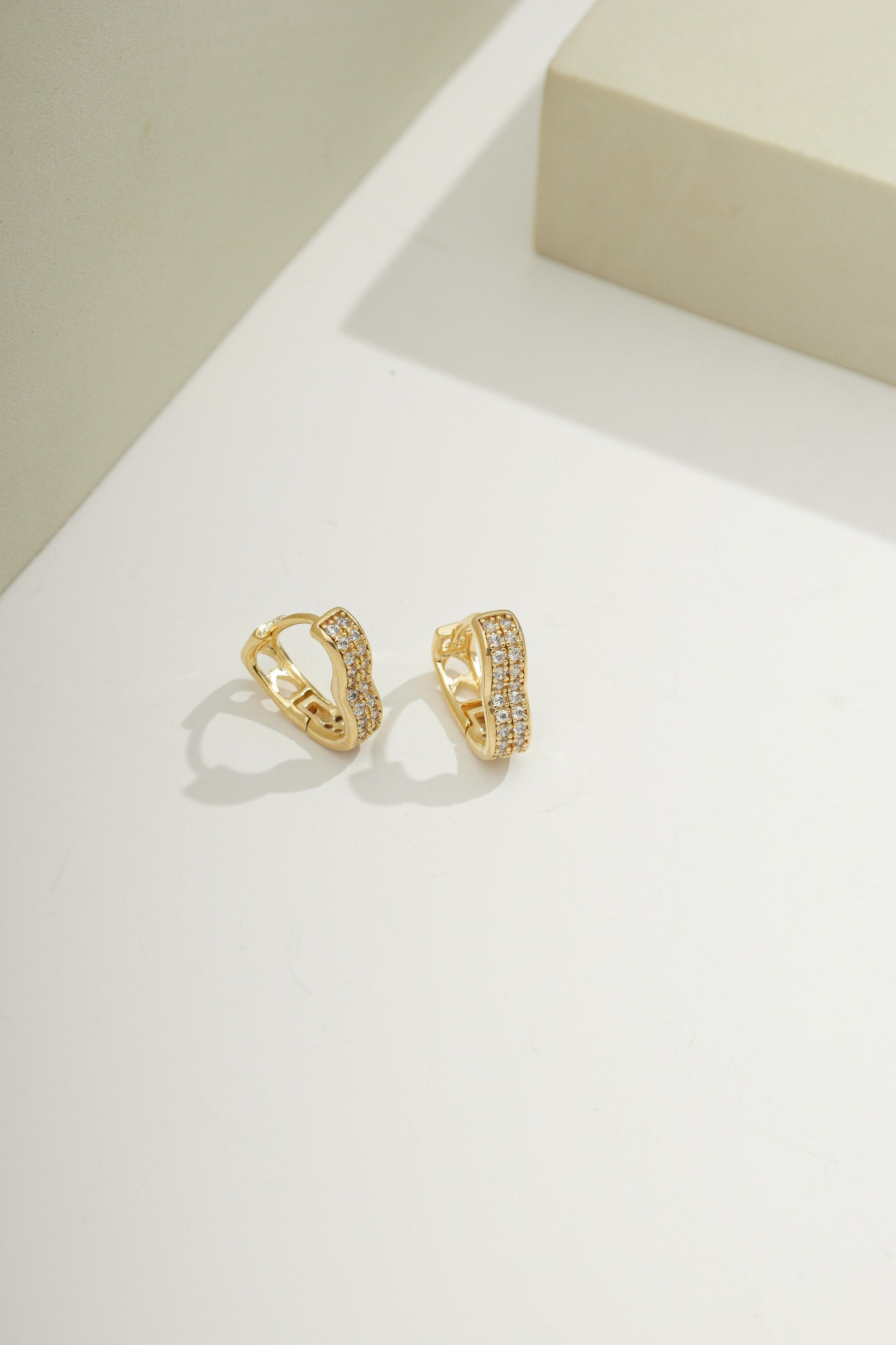 Heartbeat Huggies Gold