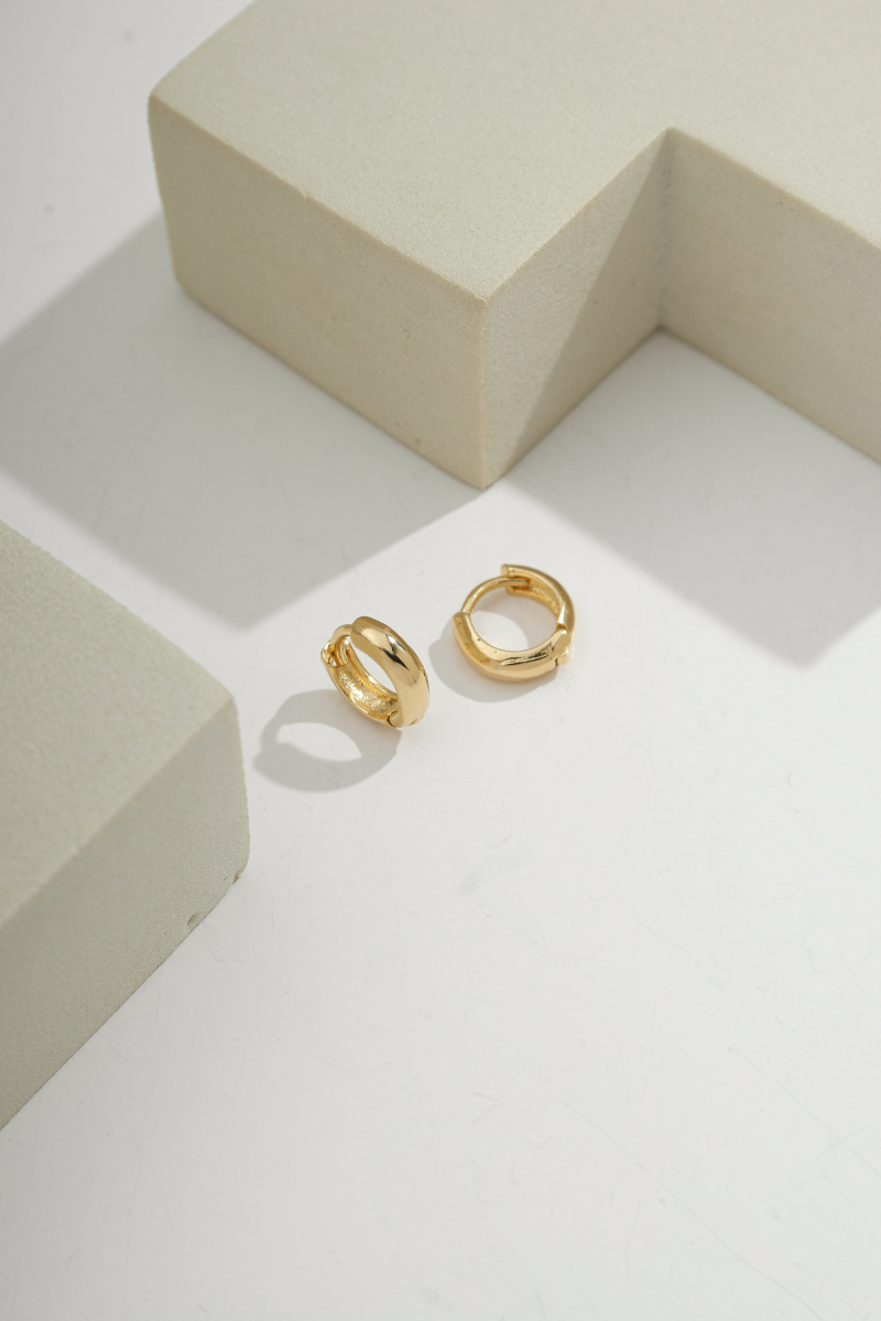 Mini Dainty Huggie Gold