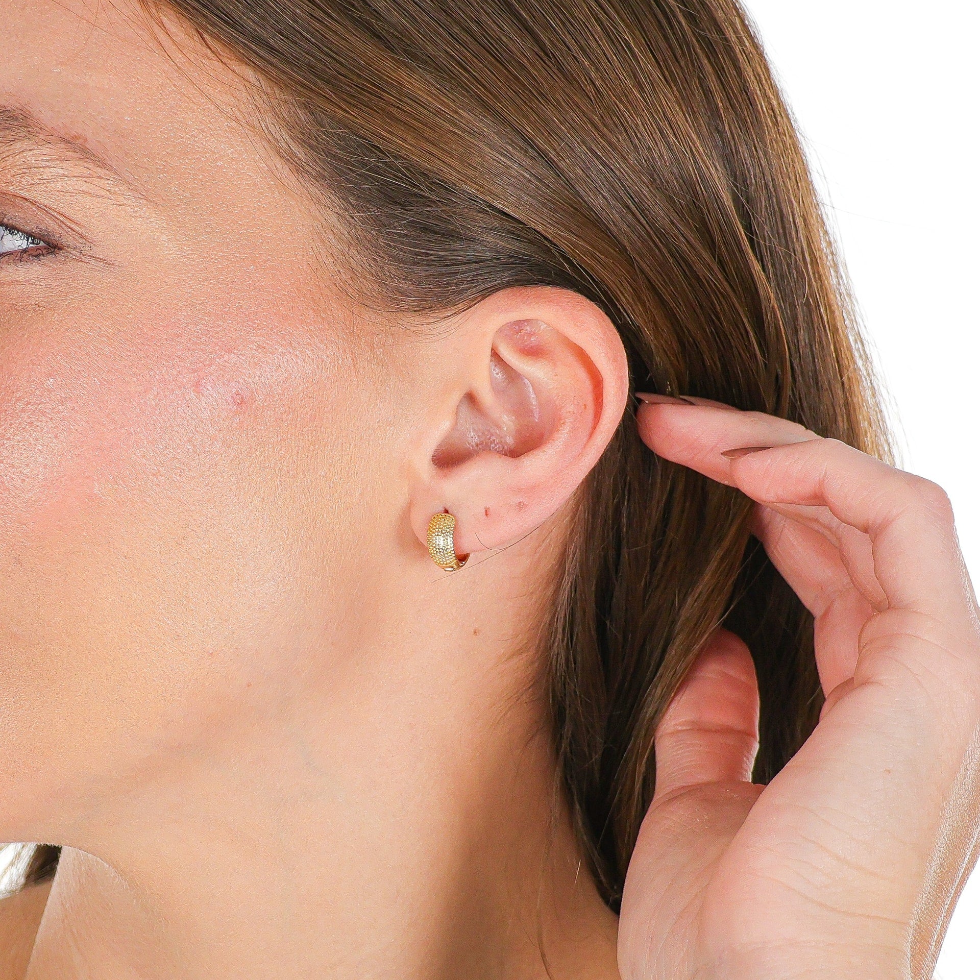 Textured Dotted Huggies - 11mm