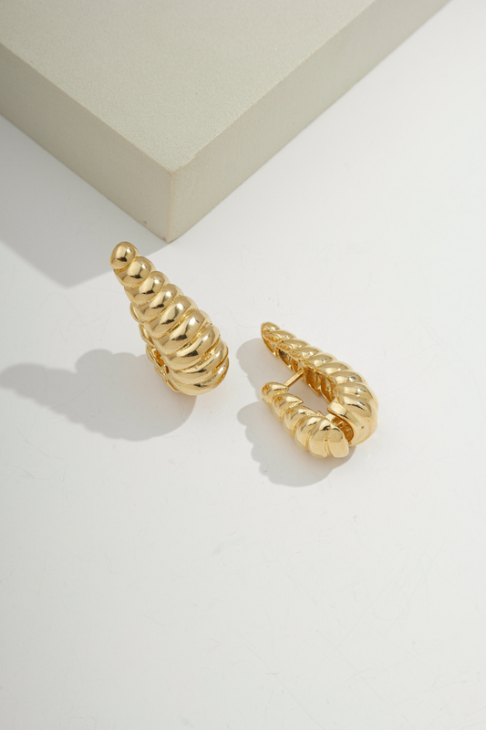 Twisted Glam Teardrop Huggie Gold