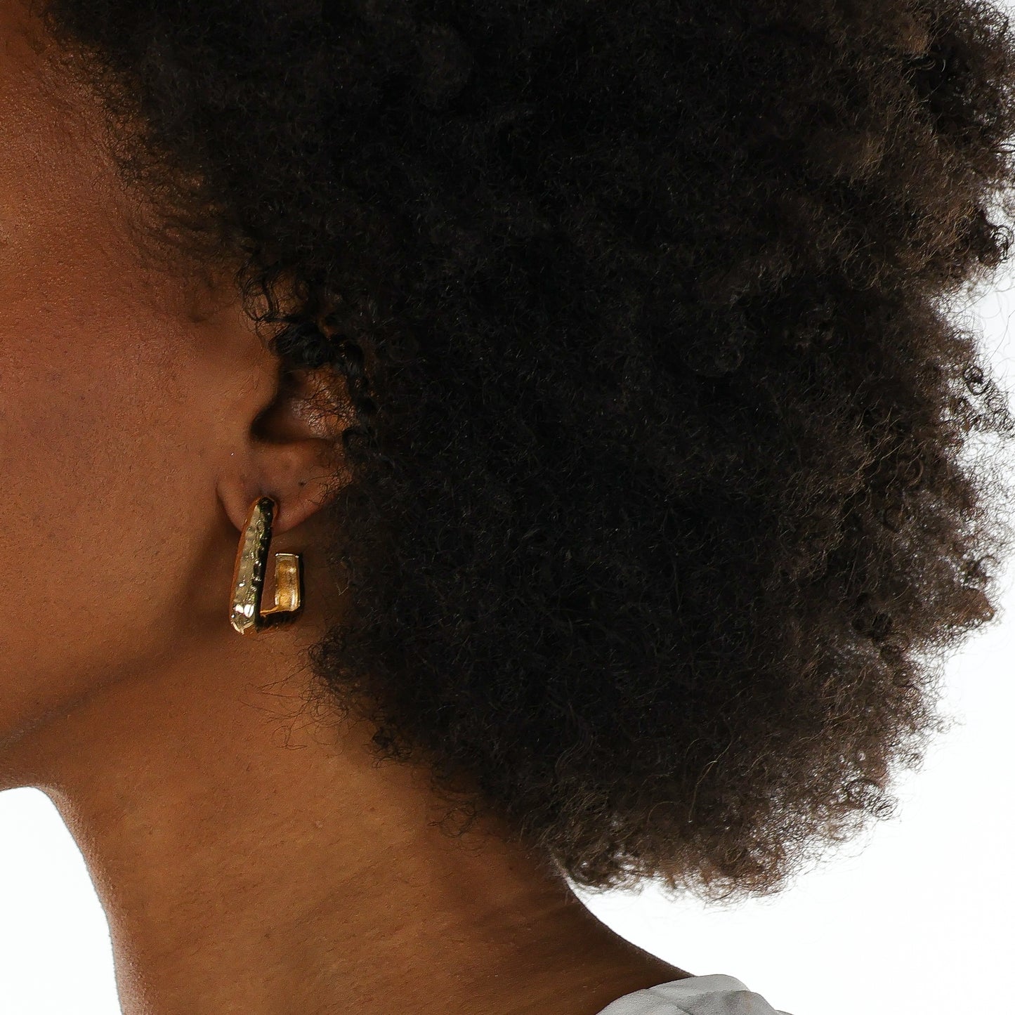 Hammered Triangular Hoops Gold