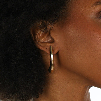 Modern Curve Earrings Gold