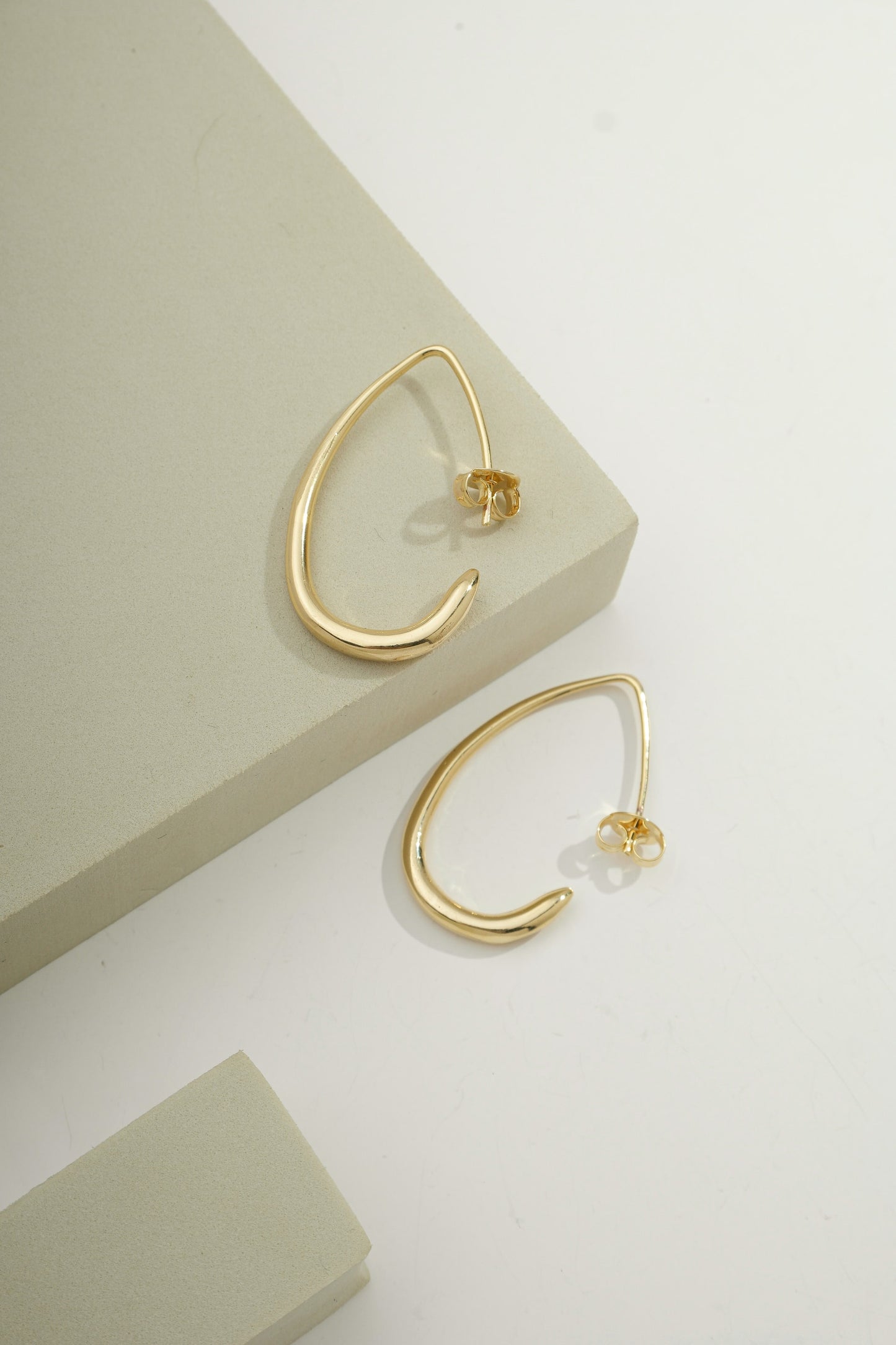 Teardrop Hoop Gold