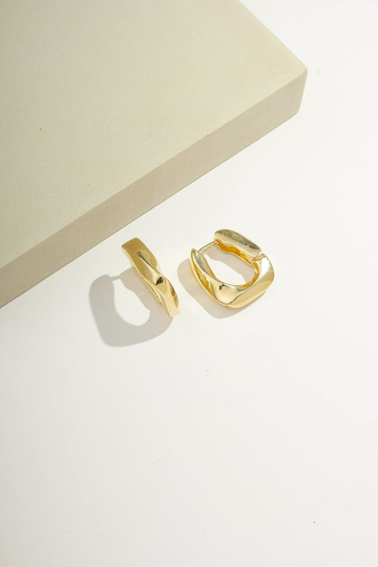 Twist Hoop Earrings Gold