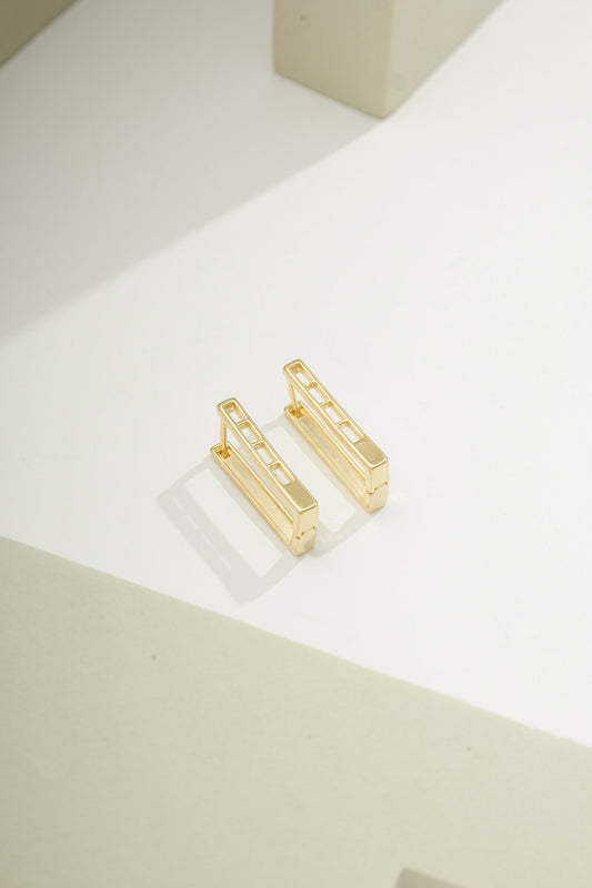 Lisa Hollow Hoops