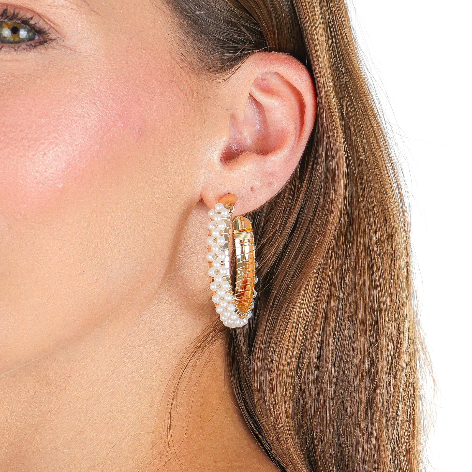 Grande Treasured Pearl Hoops Gold