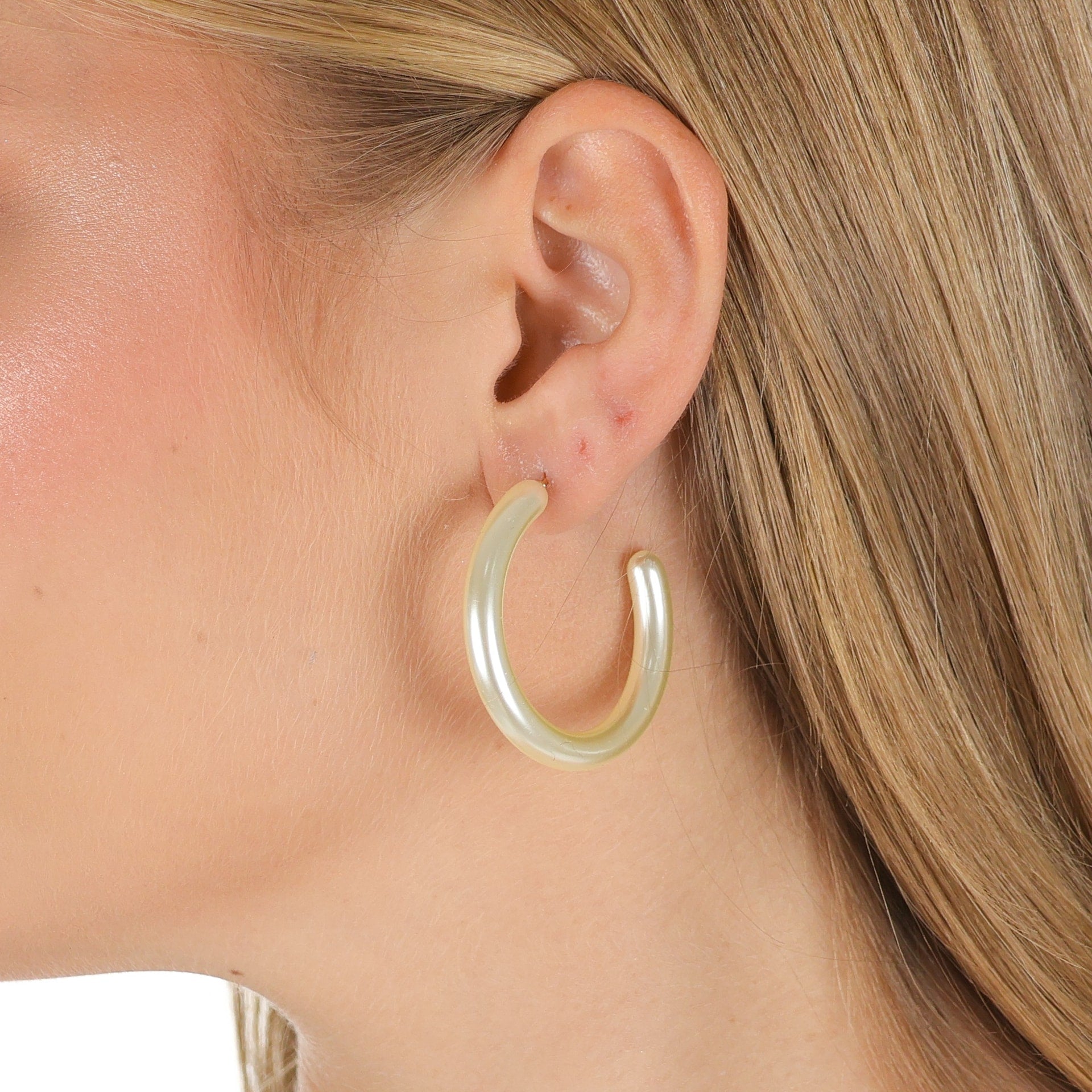 Grande Pearlized Hoops Gold