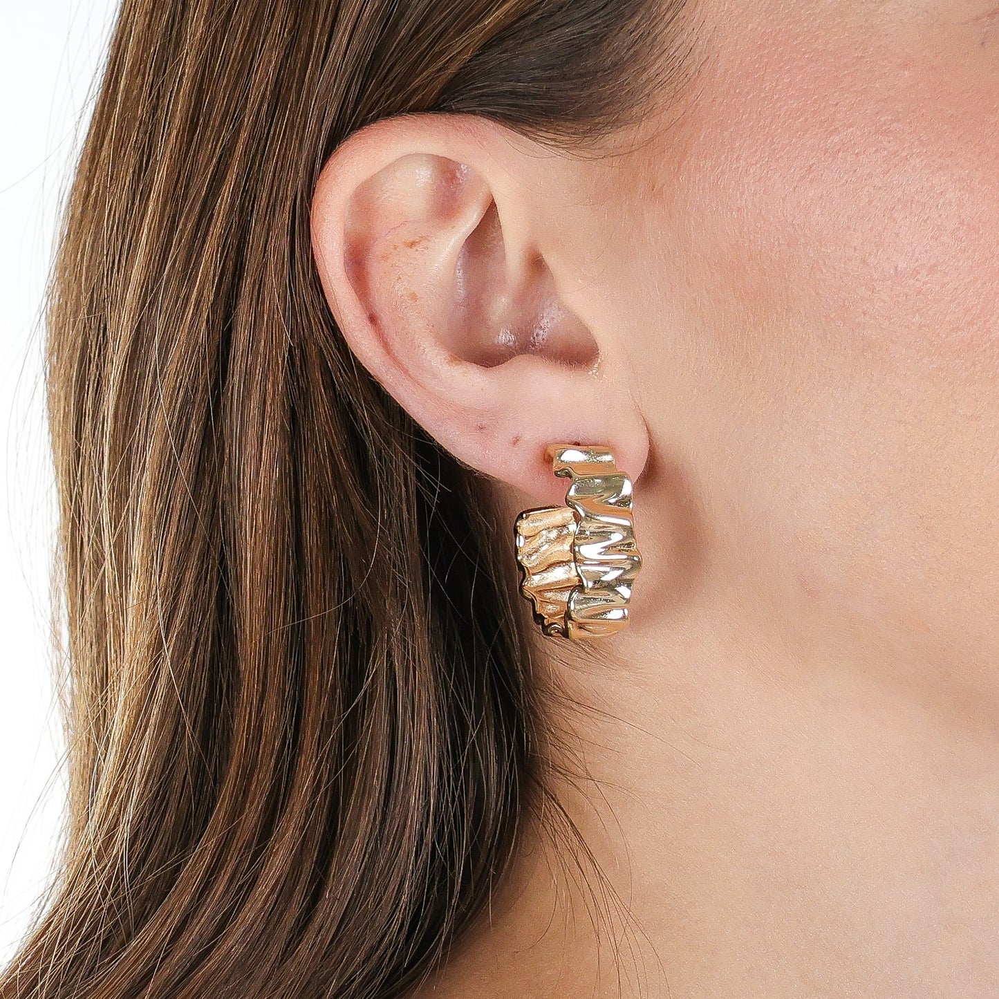 Wavy Hoops