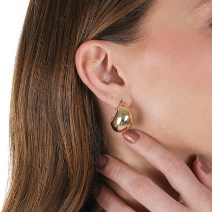 Curved Teardrop Earring Gold