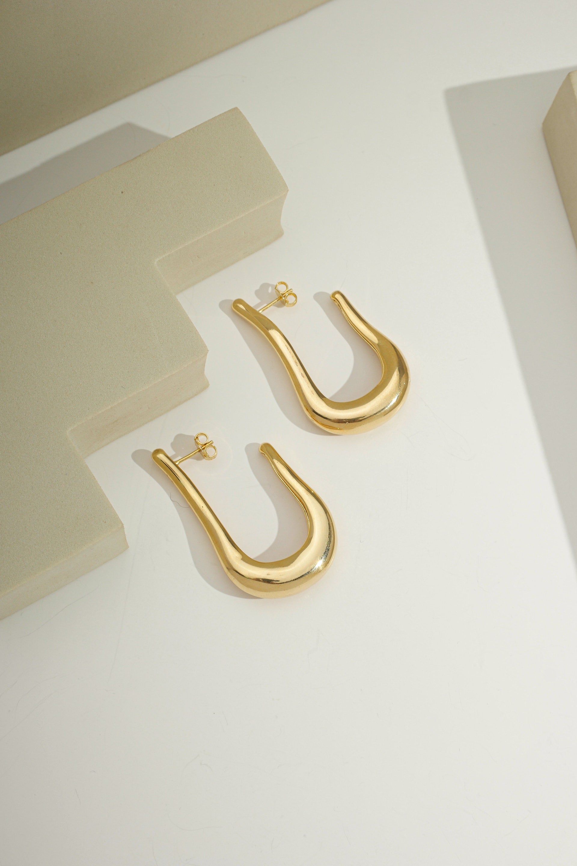 Muse Sculptural Hoops Gold