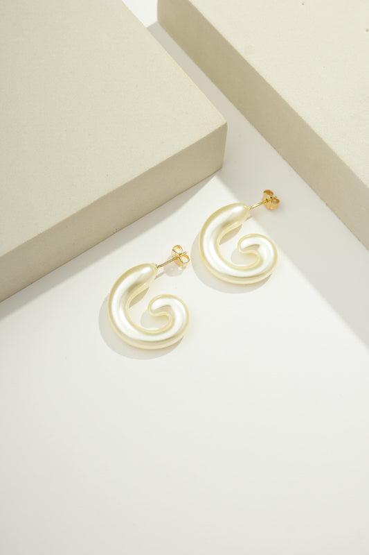 Pearlized Spiral Hoops Gold