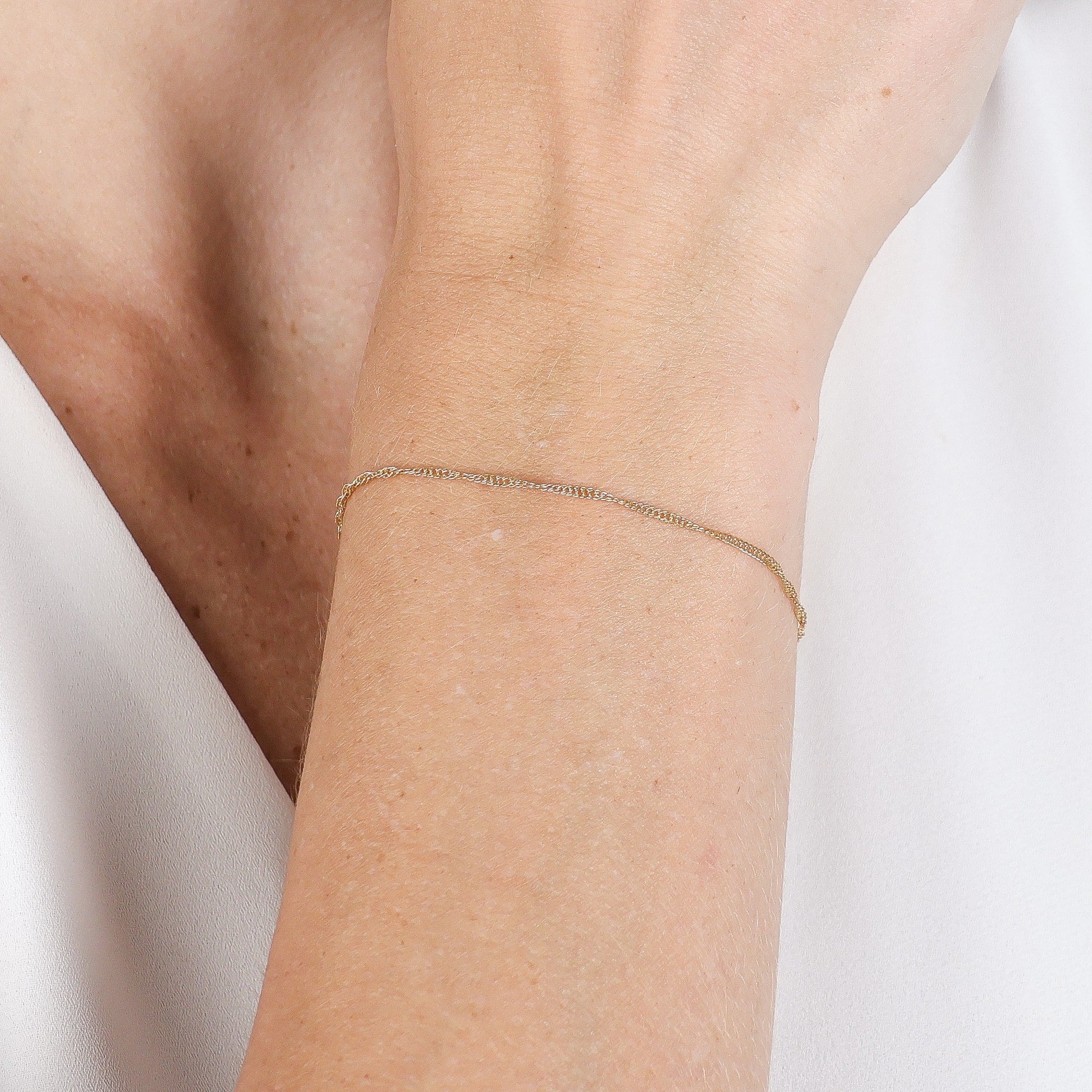 Slim Singapore Chain Gold / 6"