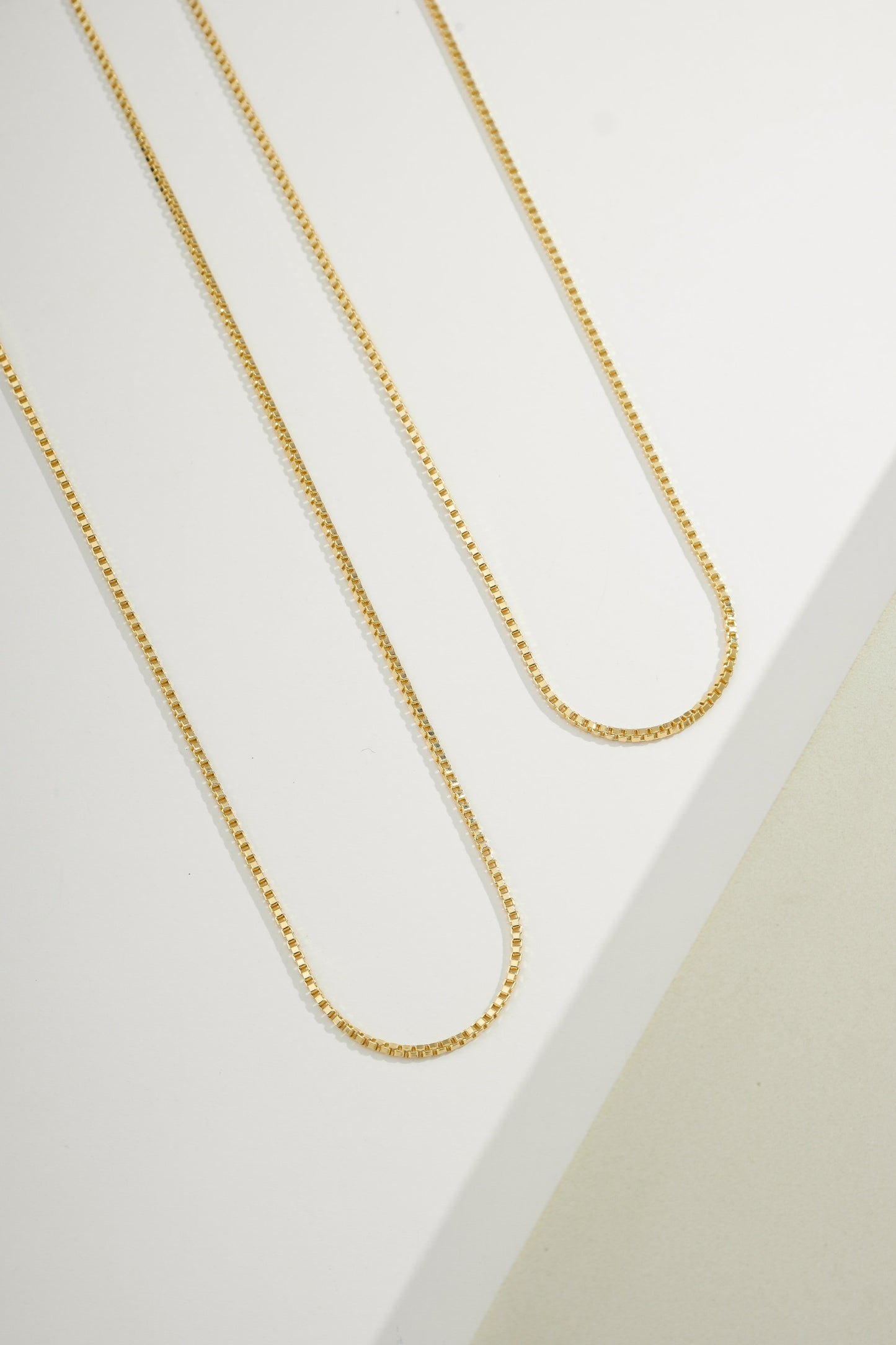 Sleek Box Chain - 1,5mm Wide Gold / 18"