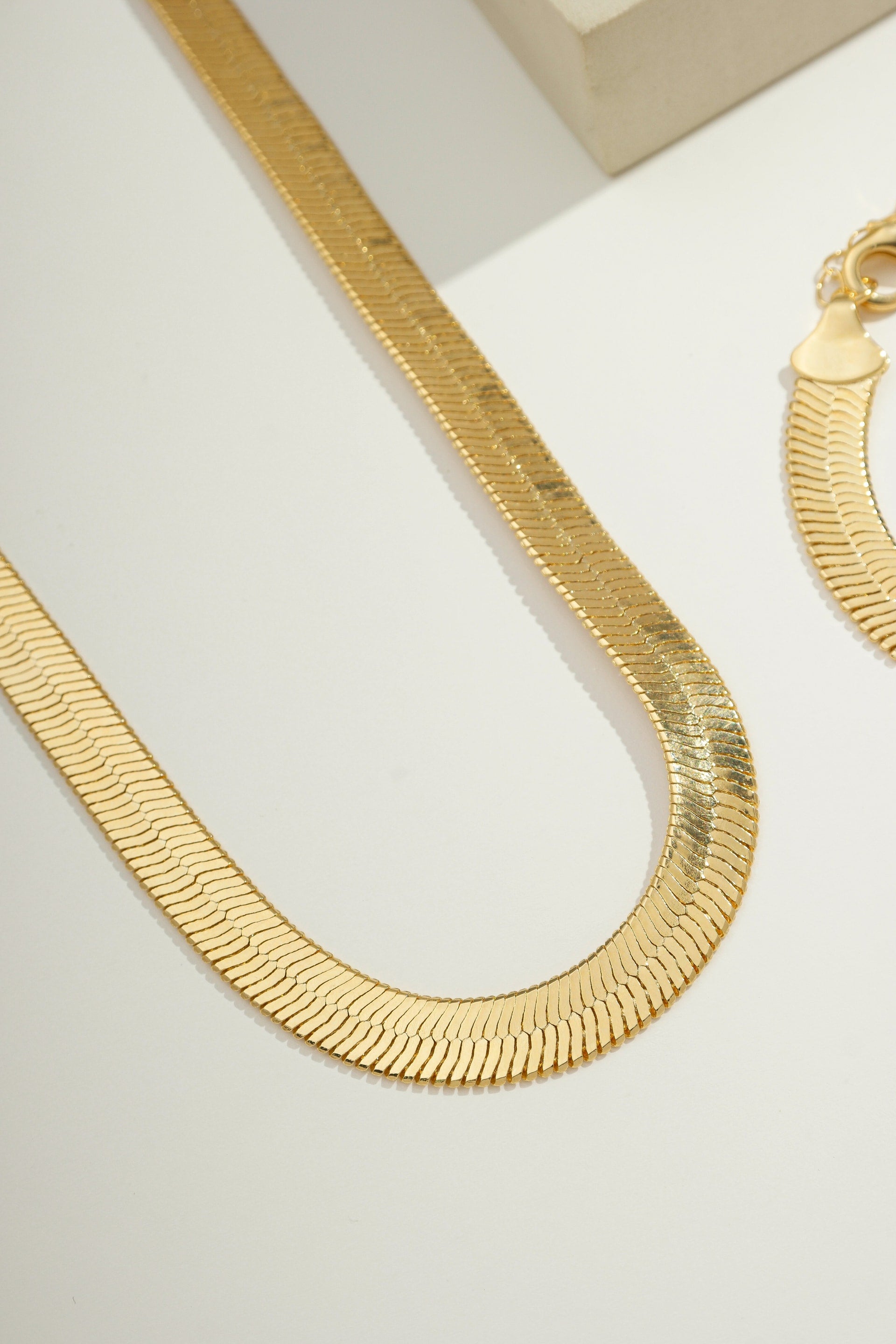 Large Herringbone Chain - 8mm Wide Gold / 16"