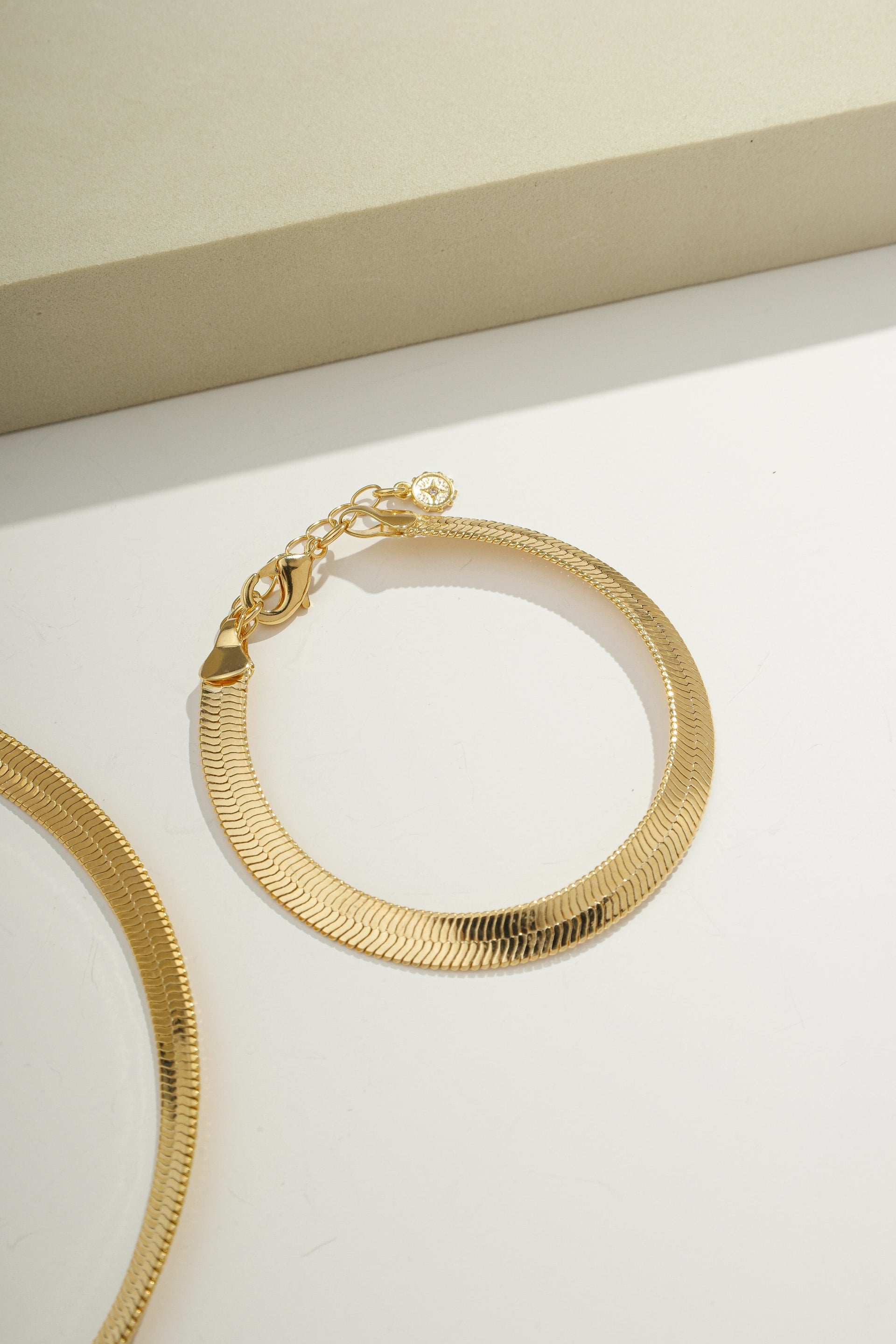 Large Herringbone Chain - 6mm Wide Gold / 6"
