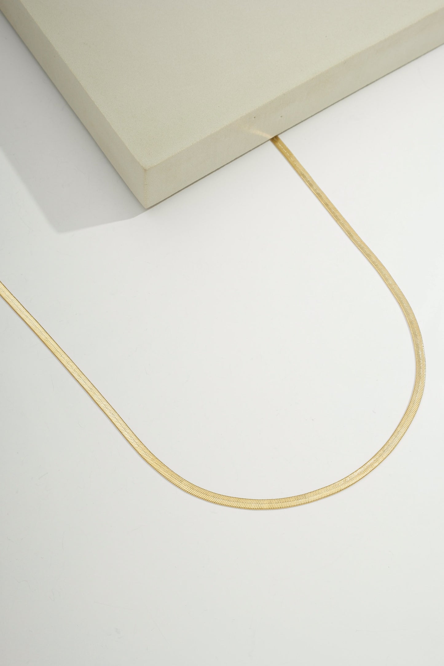 Sleek Herringbone Chain Necklace - 3mm Wide Gold / 16"