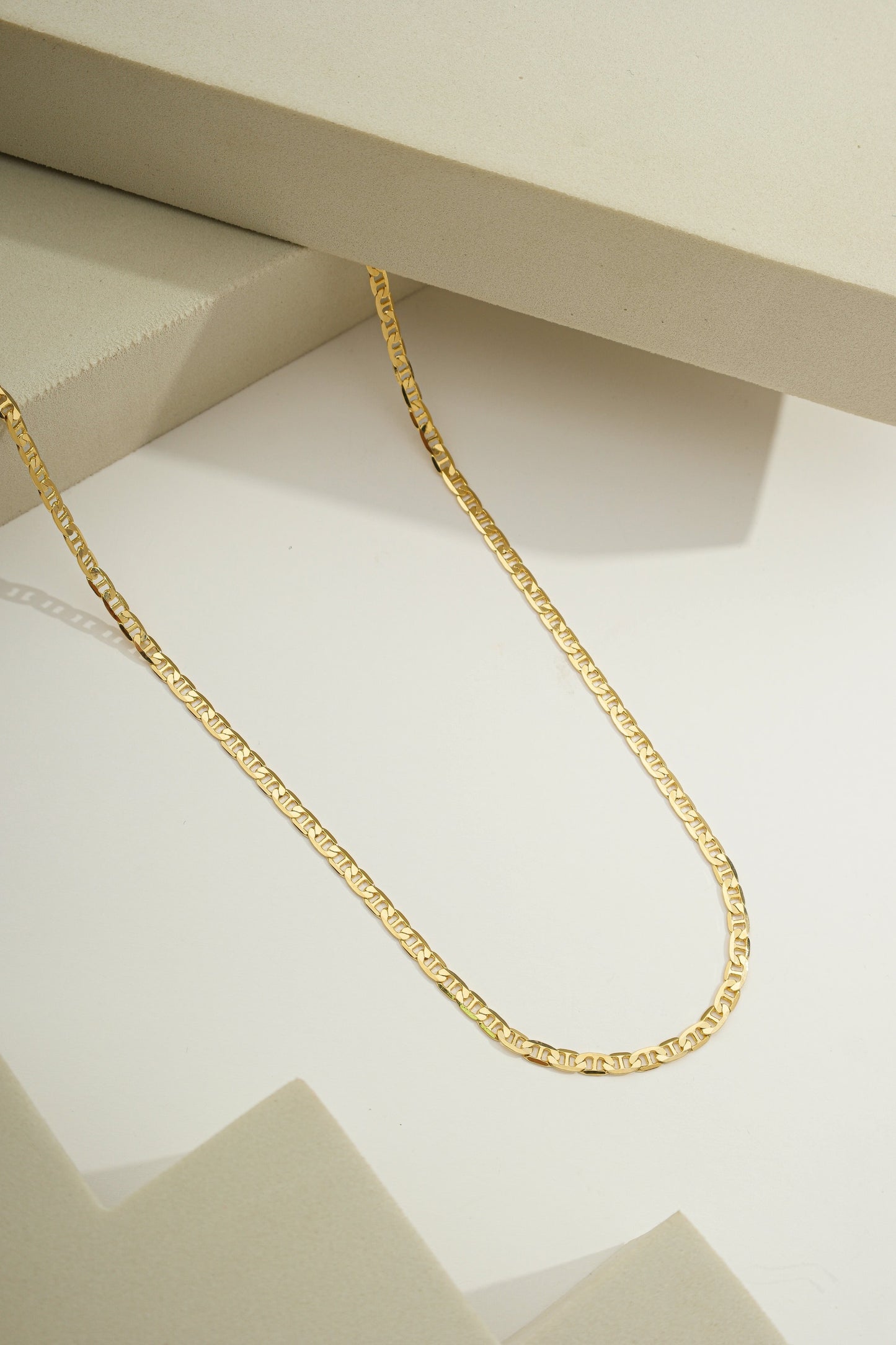 Classic Figaro Chain - 2,3mm Wide Gold / 18"