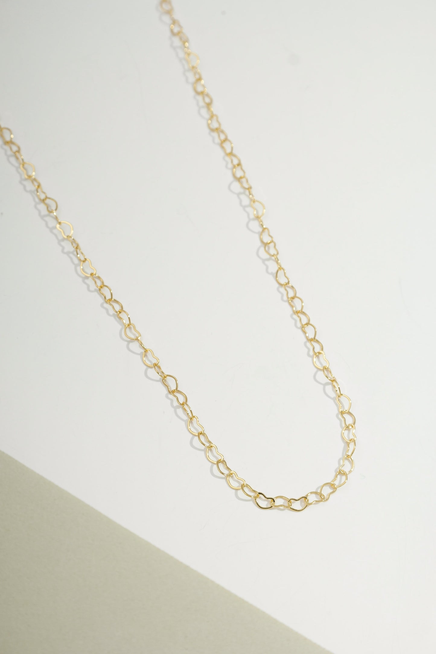 Lovely Heart Link Chain Necklace Gold