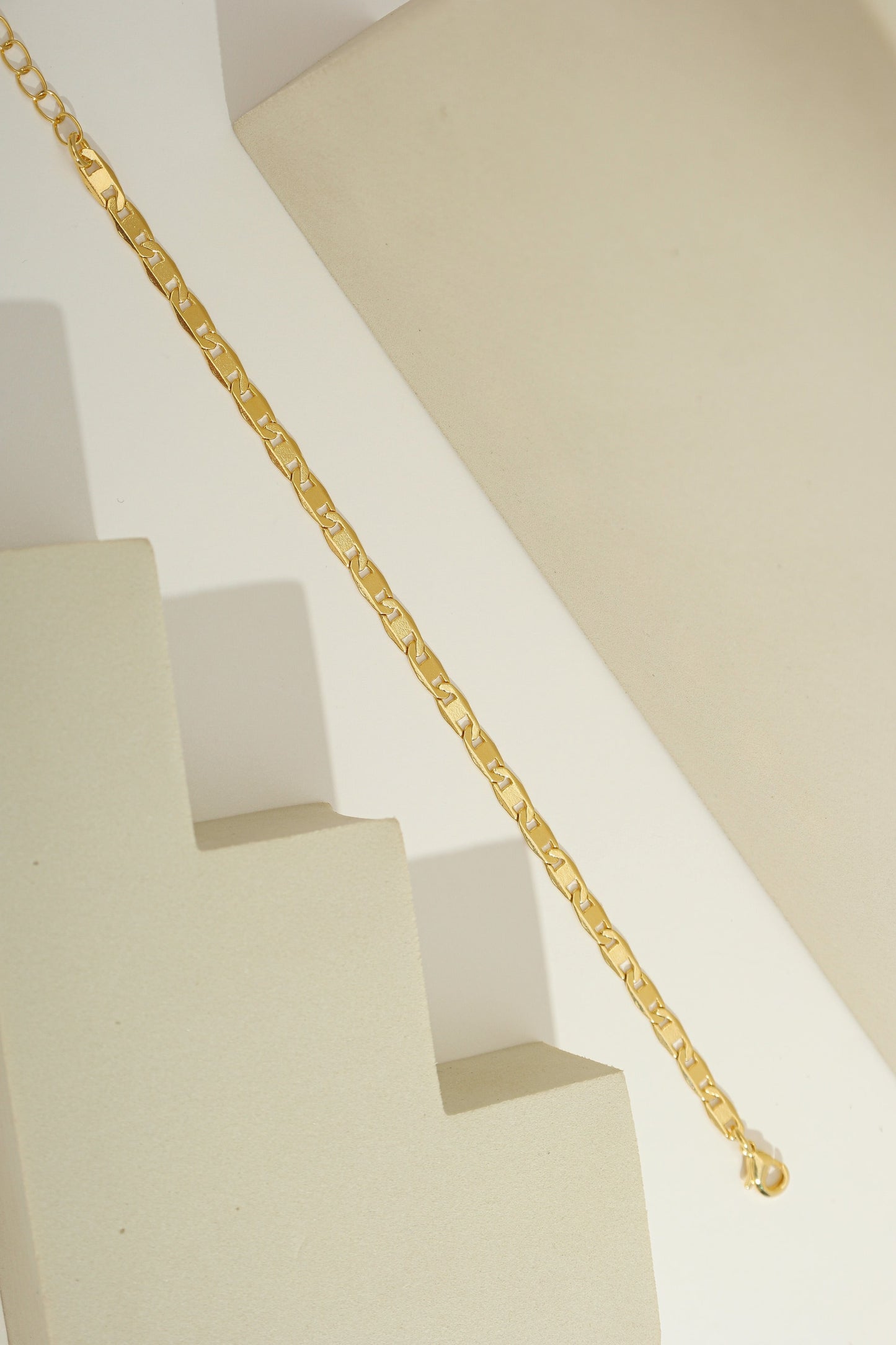 Classic Figaro Chain Gold / 6"