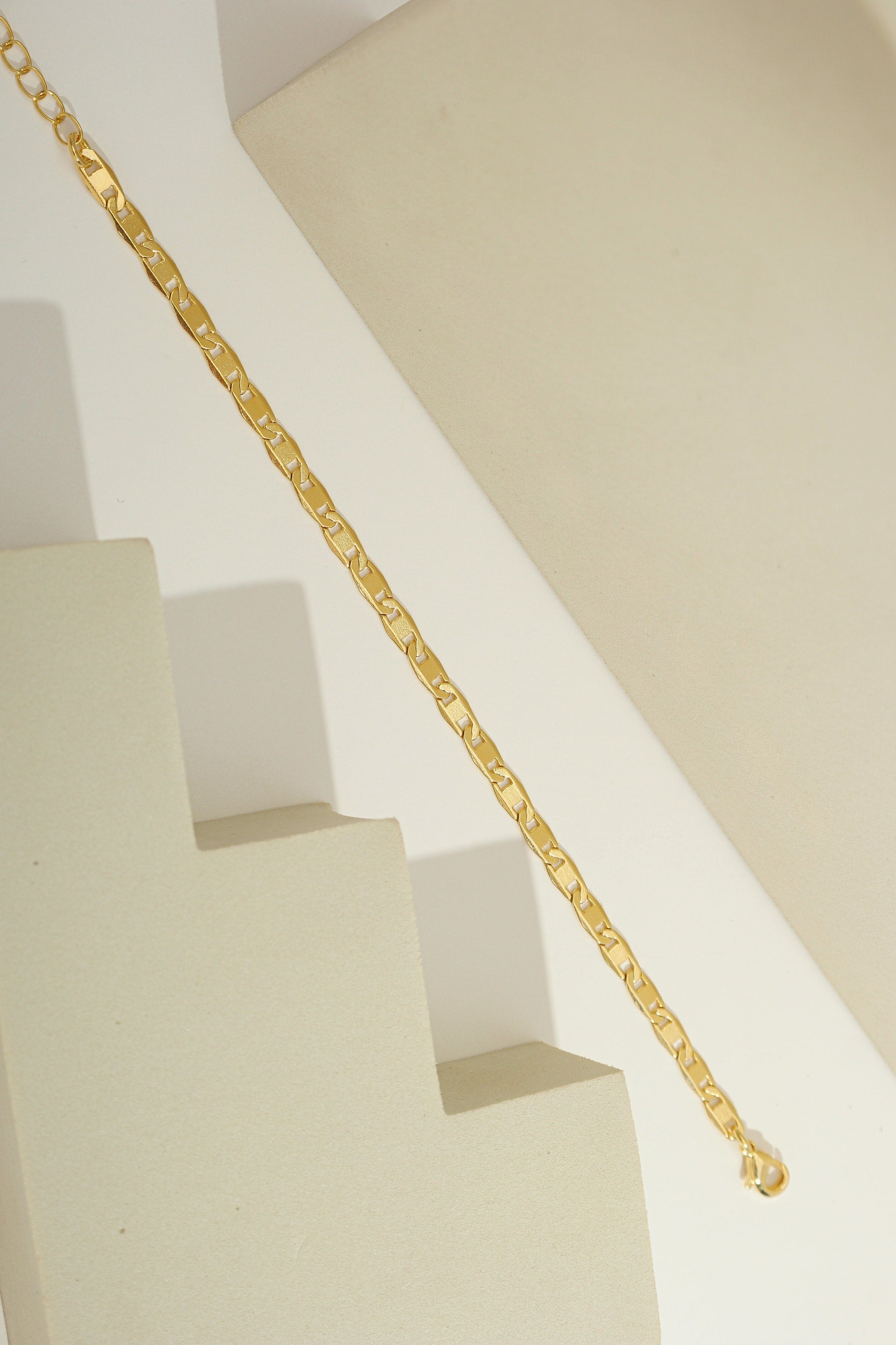 Classic Figaro Chain Gold / 6"